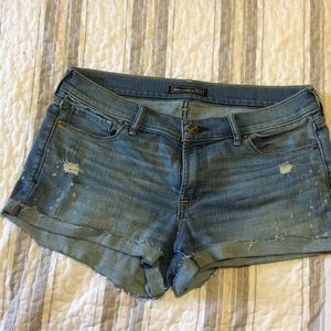 Abercrombie low rise shorts